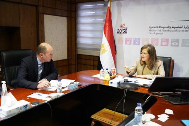 وزيرة التخطيط- ونائب  رئيس البنك الأوروبى 