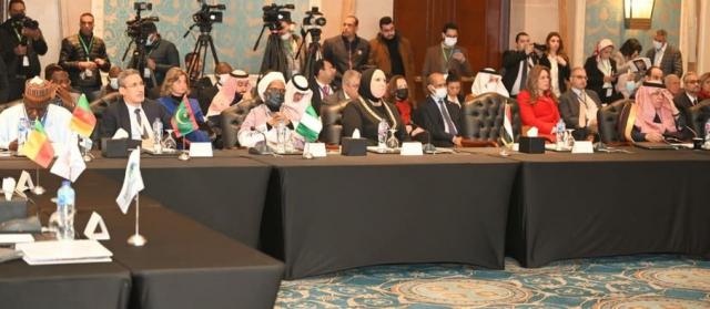 نفين جامع خلال مؤتمر برنامج جسور 