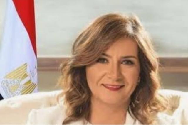 وزيرة الهجرة نبيلة مكرم 