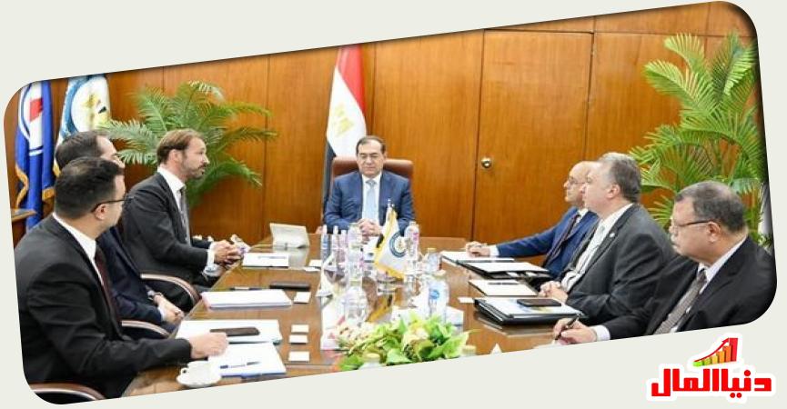 طارق الملا ووفد البنك الفرنسي