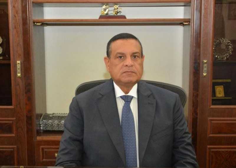 نجاة «اللواء هشام آمنة »وزير التنمية المحلية من حادث مروري بطريق وادي النطرون