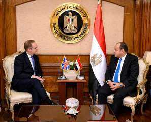 وزير التجارة والصناعة : فرص واعدة أمام الشركات البريطانية لتعزيز استثماراتها بالسوق المصري