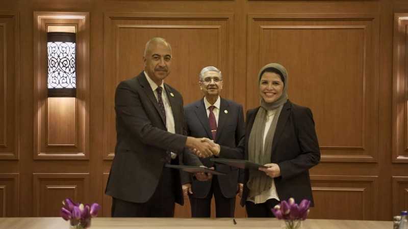 تعاون بين هيئة الطاقة  وأورانج مصر لتشغيل شبكاتها بالطاقة المتجددة