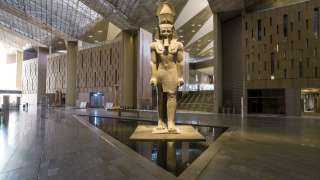المتحف المصري الكبير يستضيف عدداً من الزيارات والفعاليات