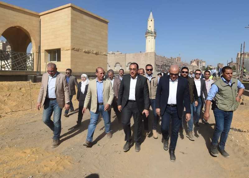 رئيس الوزراء يتفقد ساحة جامع عمرو بن العاص ومناطق القصبة و حديقة تلال الفسطاط