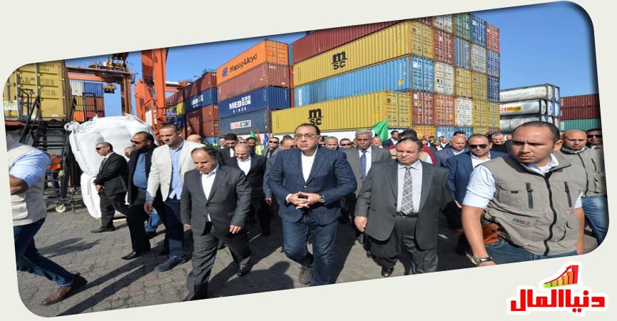 مدبولي في ميناء الإسكندرية 
