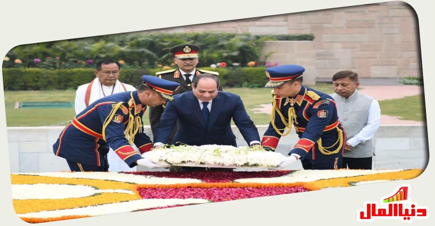 الرئيس عبد الفتاح السيسي يضع اكليل من الزهور على ضريح المهاتما غاندي 