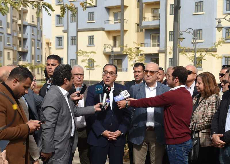 رئيس مجلس الوزراء يتفقد مشروعات مدينة ” حدائق العاصمة”