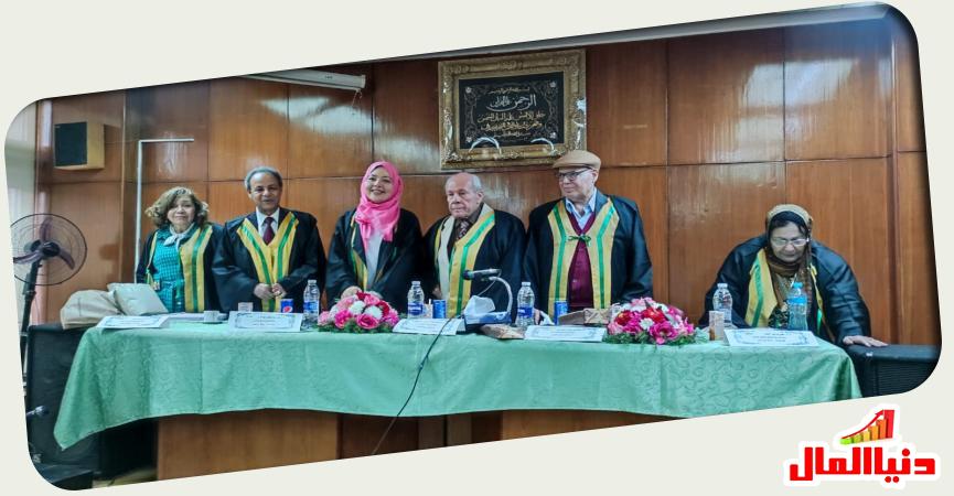 خلال إعلان نتيجة مناقشة الدكتوراة