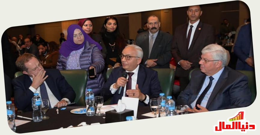 خلال توقيع الاتفاق