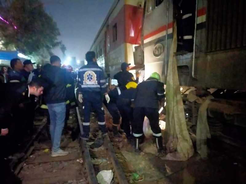 سكك حديد مصر : خروج الجرار والعربة الاولي  عن القضبان لقطار كفر الزيات وجاري حصر الوفيات