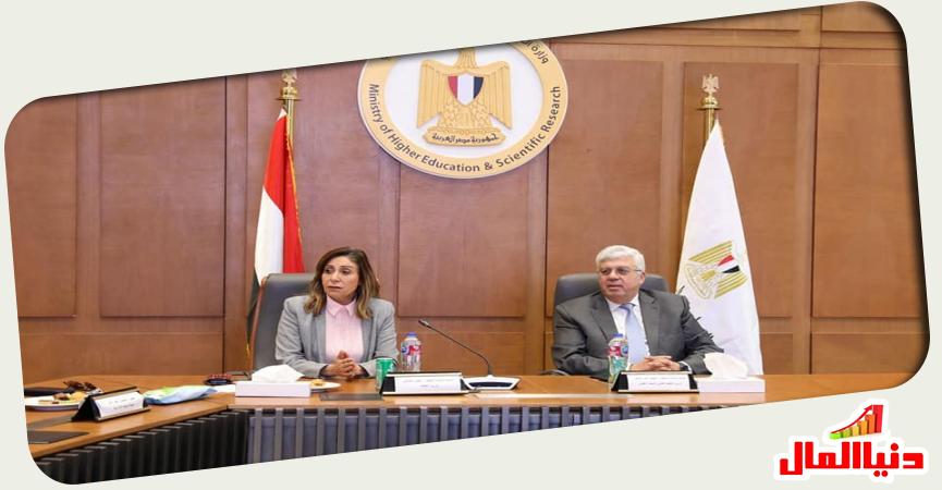 د. أيمن عاشور وزير التعليم العالي و د. نيفين الكيلاني وزيرة الثقافة