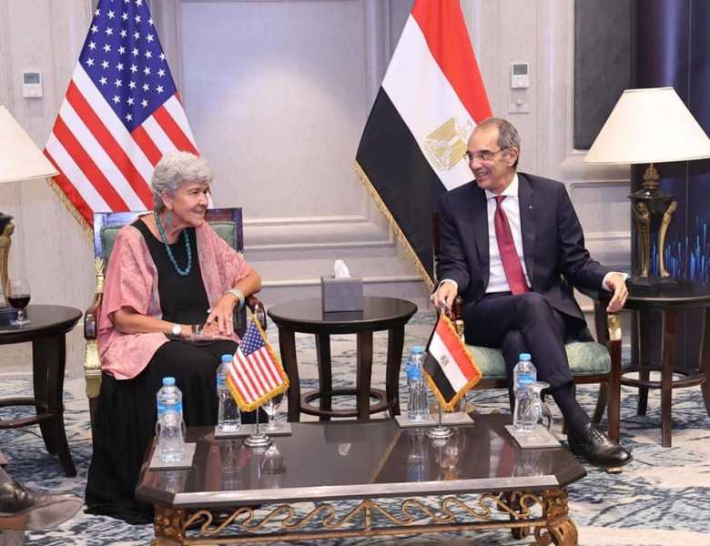 وزير الاتصالات : 4.9 مليار دولار حجم الصادرات الرقمية وأكثر من  90% من حركة البيانات بين أسيا وأوروبا تمر عبر مصر