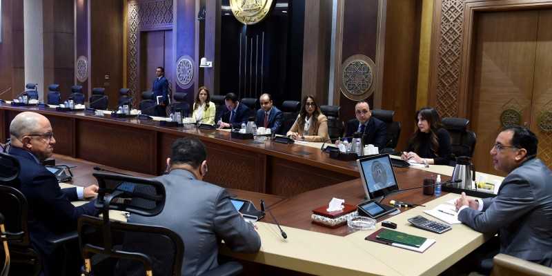 مدبولى: نرحب بأي أفكار أو مقترحات خارج الصندوق تستهدف خلق مناخ جاذب للاستثمار