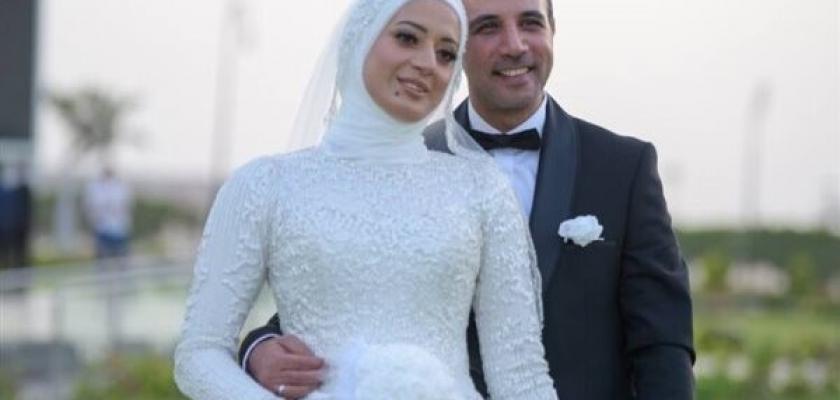 رئيس تحرير «دنيا المال »يهنئ الأستاذ إبراهيم نبيل بمناسبة زفاف شقيقته