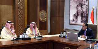 رئيس الوزراء يلتقي وزير الصناعة والثروة المعدنية السعودي والوفد المرافق له