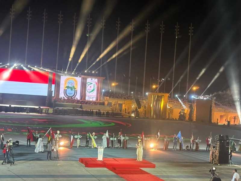 وزير الشباب والرياضة يشهد حفل افتتاح دورة الألعاب العربية بالجزائر