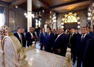 رئيس الوزراء المصري يفتتح معبد ”بن عزرا” بعد ترميمه