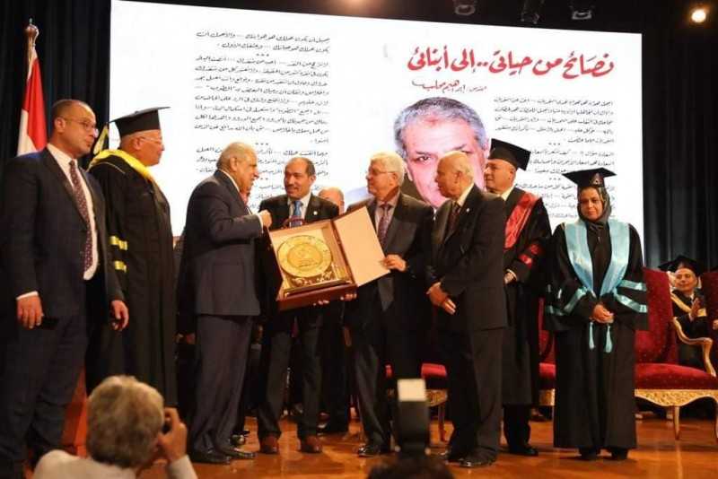 وزير التعليم العالي يشهد حفل أكاديمية الشروق بمناسبة تخريج دفعة ”المهندس إبراهيم محلب” بالمعهد العالي للهندسة
