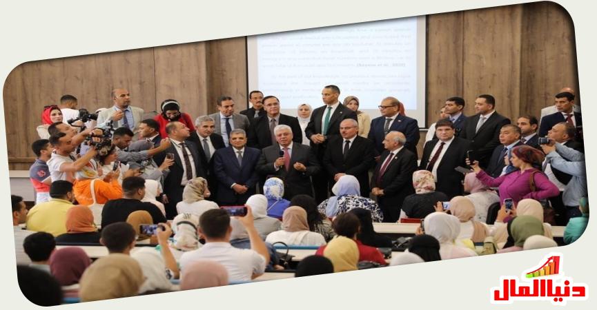 وزير التعليم بجامعة الاسماعيلية 