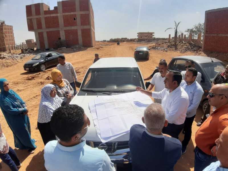 رئيس جهاز الشروق يلتقى بسكان منطقة الرابيه ويؤكد إستئناف أعمال تمهيد الطرق بالمنطقه  قريبا