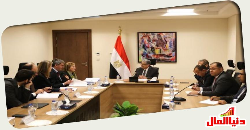 وزير الطاقة المصري - نائب رئيس بنك الإستثمار الأوروبى