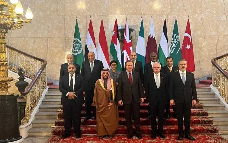 سامح شكري يلتقي والوزراء «أعضاء اللجنة الوزارية العربية الإسلامية» وزير الخارجية البريطاني