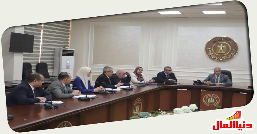 حسن شحاتة وزير العمل