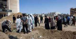 الخارجية المصرية عن مقابر غزة الجماعية : من المؤسف والمشين استمرار انتهاك القانون والقيم الإنسانية بهذه الفجاجة