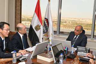 وزير قطاع الأعمال العام يؤكد الحرص على تنمية العلاقات المصرية الصينية