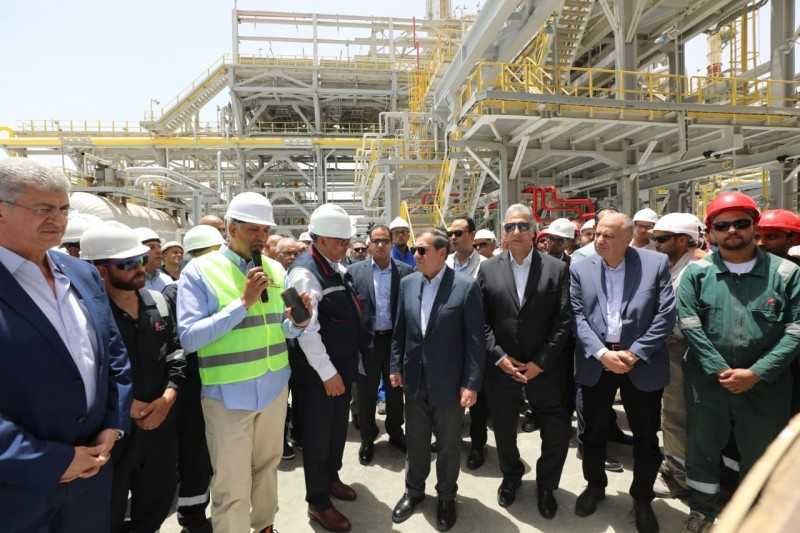 طارق الملا يفتتح التشغيل التجريبي لتوسعات زيادة الطاقة التكريرية لمصفاة تكرير النصر للبترول بالسويس