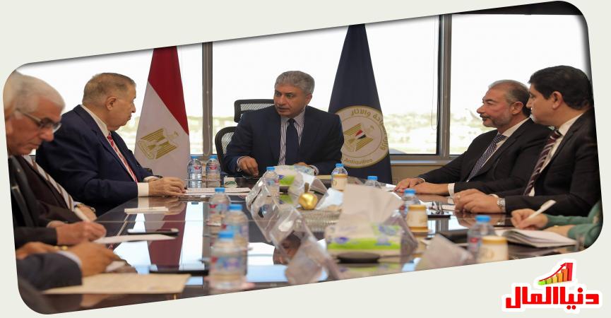 وزير السياحة 