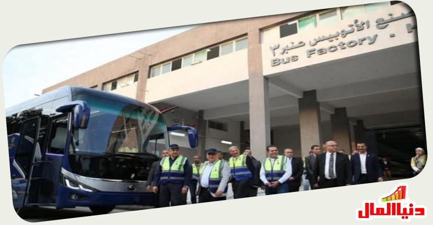 وزير قطاع الأعمال في مصنع السارات