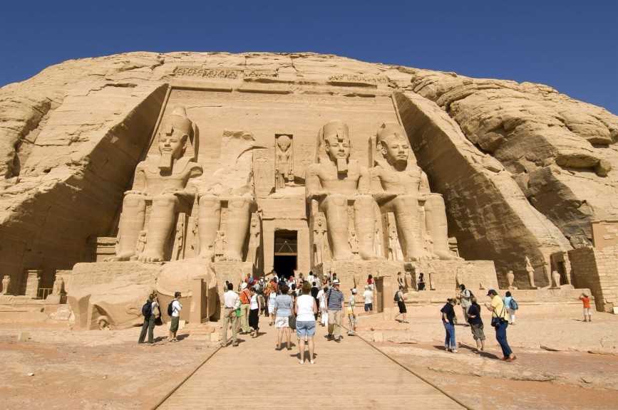 غرفة عمليات مركزية  لمتابعة سير العمل بالمتاحف والمواقع الأثرية خلال أيام عيد الفطر المبارك