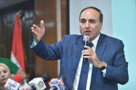 عبد المحسن سلامة يكشف تفاصيل لقاءاته مع المسئولين لتخصيص شقق وأراضٍ وزيادة البدل للصحفيين