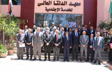 وزير التعليم العالي يلتقي طلاب معاهد الدلتا العليا بالمنصورة على هامش اجتماع المجلس الأعلى لشؤون المعاهد العالية الخاصة