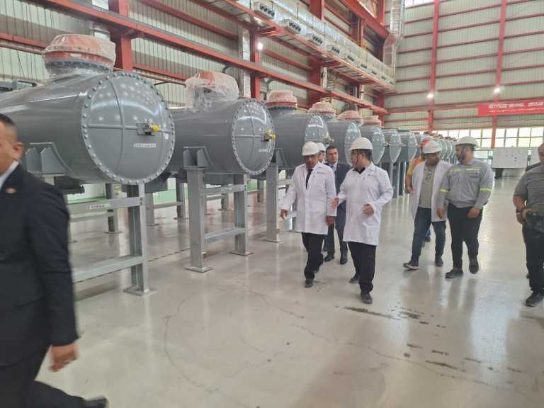 وزير الكهرباء والطاقة المتجددة فى زيارة ميدانية إلى مصانع شركة ”اكس دى إجيماك” بمحافظة السويس