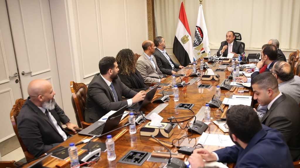 وزير قطاع الأعمال العام يبحث مع«  SAP مصر » مستجدات تطبيق نظام  «ERP » في الشركات التابعة