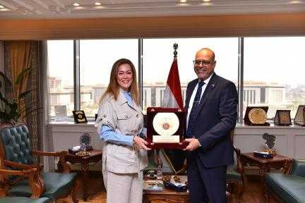 جبران يلتقي مديرة الأكاديمية الوطنية للتدريب لبحث فرص تأهيل الشباب