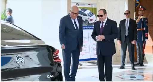 فخامة الرئيس السيسي يجتمع برئيس الهيئة العربية للتصنيع