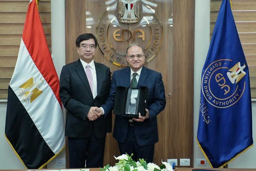 رئيس هيئة الدواء يستقبل وفد الإدارة الوطنية للمنتجات الطبية بالصين