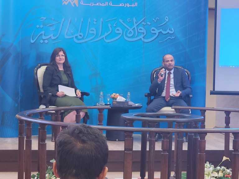 رئيس البورصة المصرية يلتقي مع قيادات شركات سوق الشركات الصغيرة والمتوسطة