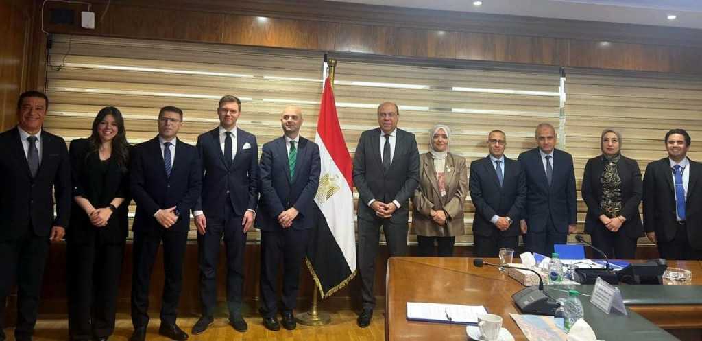وزير الطيران المدني يلتقي وفد المنظمة الدولية للهجرة (IOM) التابعة للأمم المتحدة لبحث  أوجه التعاون