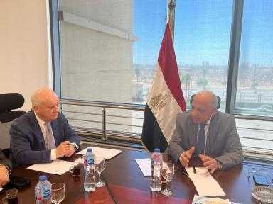 وزير الكهرباء والطاقة المتجددة يجتمع بالنائب الأول لمدير عام المؤسسة الحكومية الروسية للطاقة الذرية ”روسآتوم ” رئيس شركة ”آتوم ستروى إكسبورت”
