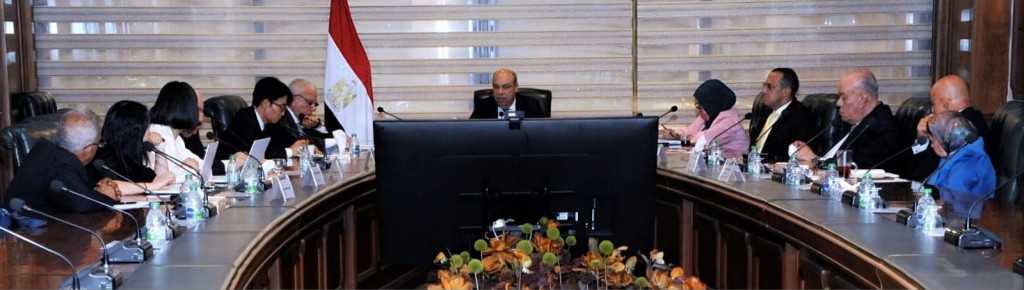 وزير الطيران المدني يستعرض مع وفد مطار إنتشون الكوري فرص تعزيز الشراكات الدولية لتطوير وتشغيل المطارات المصرية