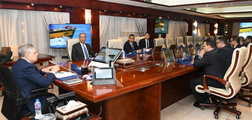 الفريق أسامة ربيع يلتقي رئيس التمثيل التجاري المصري لبحث سبل التعاون المشترك في مجال التسويق الخارجي