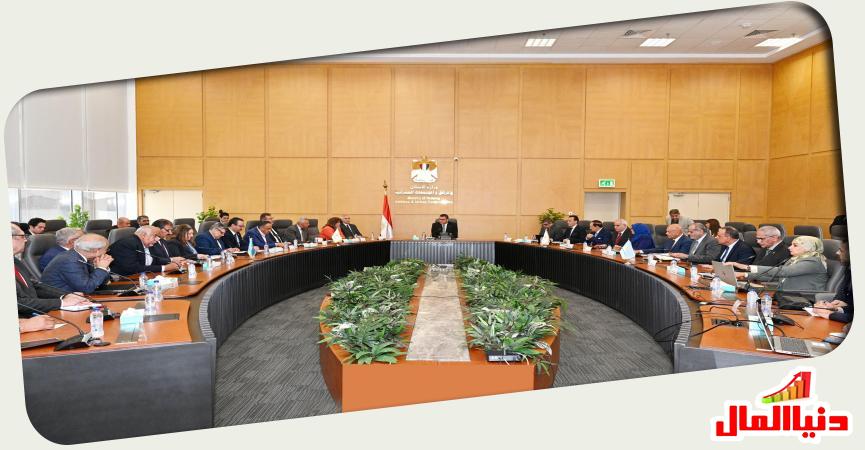 الاجتماع الأول للمجلس المصري للبناء الأخضر
