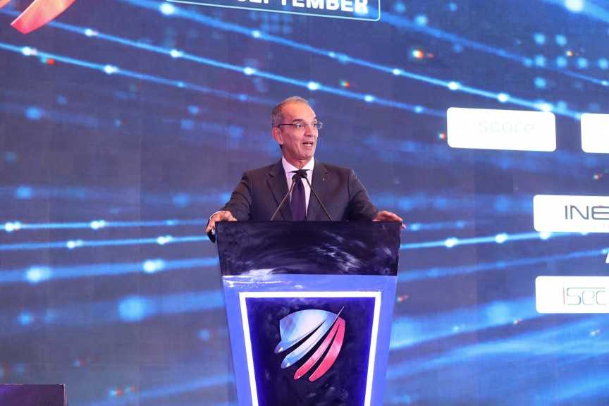 وزير الاتصالات : نستهدف بناء قاعدة من الكوادر المصرية في الأمن السيبراني وسط نقص حاد لمتخصصين في هذا المجال