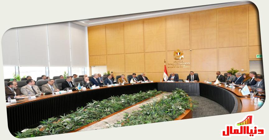 اجتماع وزير الإسكان - رئيس الهيئة العربية للتصنيع
