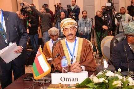 سلطنة عُمان.. حُضورٌ فاعلٌ ودعمٌ ثابتٌ لتعزيز التضامن العربي والإسلامي